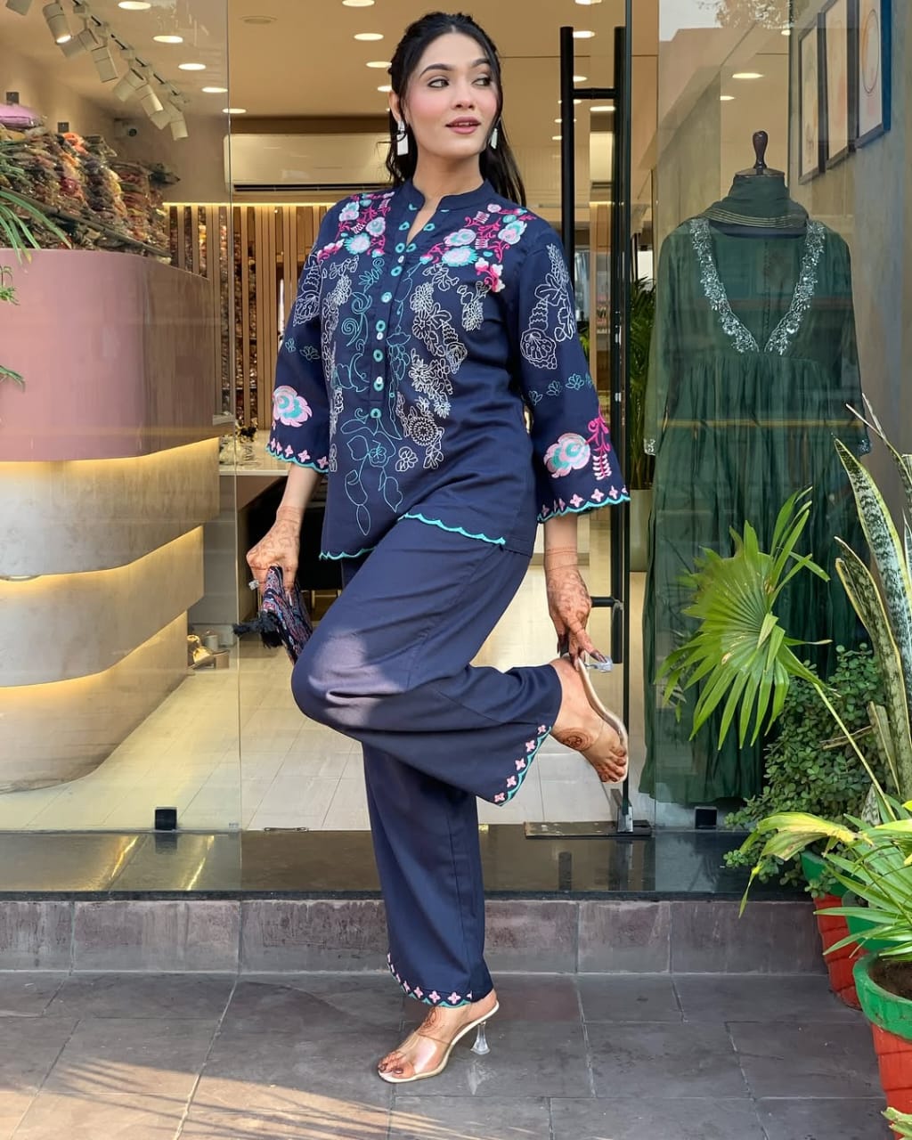 Kurta Beautyful Cotton Wardrobe Embroidery Cod Set